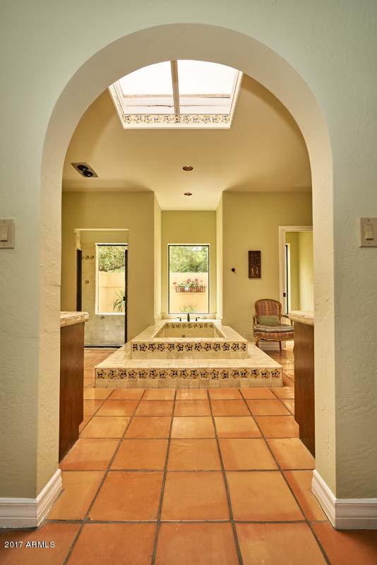 621 West Ocotillo Road Phoenix, AZ 85013 - Photo 29 of 52 Master Bath
