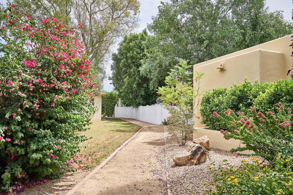 621 West Ocotillo Road Phoenix, AZ 85013 - Photo 39 of 52 Front-Side Walkway to Tennis Courts