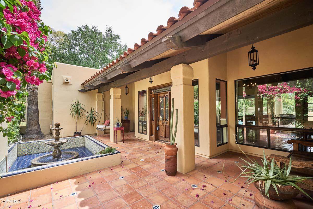 621 West Ocotillo Road Phoenix, AZ 85013 - Photo 4 of 52 Front Courtyard