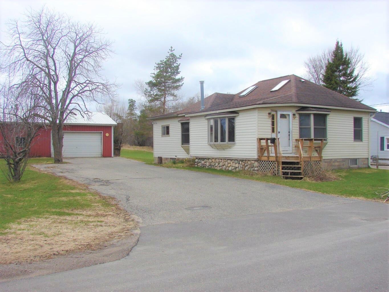 355 North Street Cheboygan, MI 49721 - Photo 1 of 44 Gallery Image 1