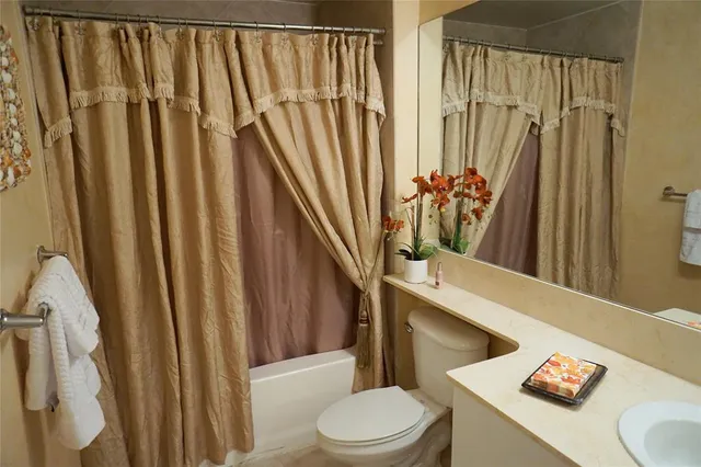 $2,500 | 233 South Federal Highway, Unit 312, Boca Raton, FL 33432