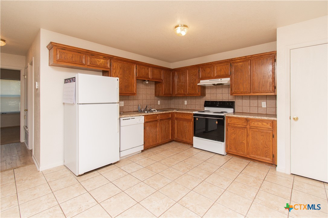 609 Bermuda, Unit A Copperas Cove, TX 76522 - Photo 5 of 17