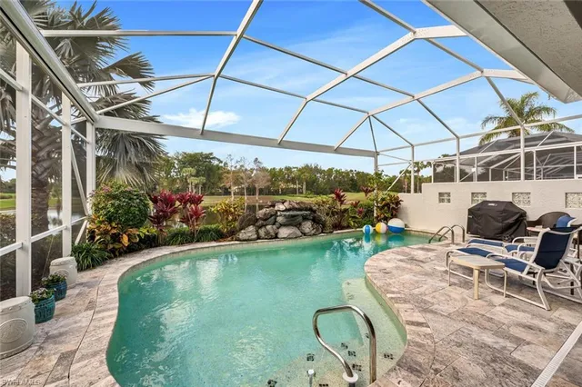 $1,200,000 | 5735 Persimmon Way, Naples, FL 34110