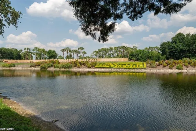 $1,200,000 | 5735 Persimmon Way, Naples, FL 34110