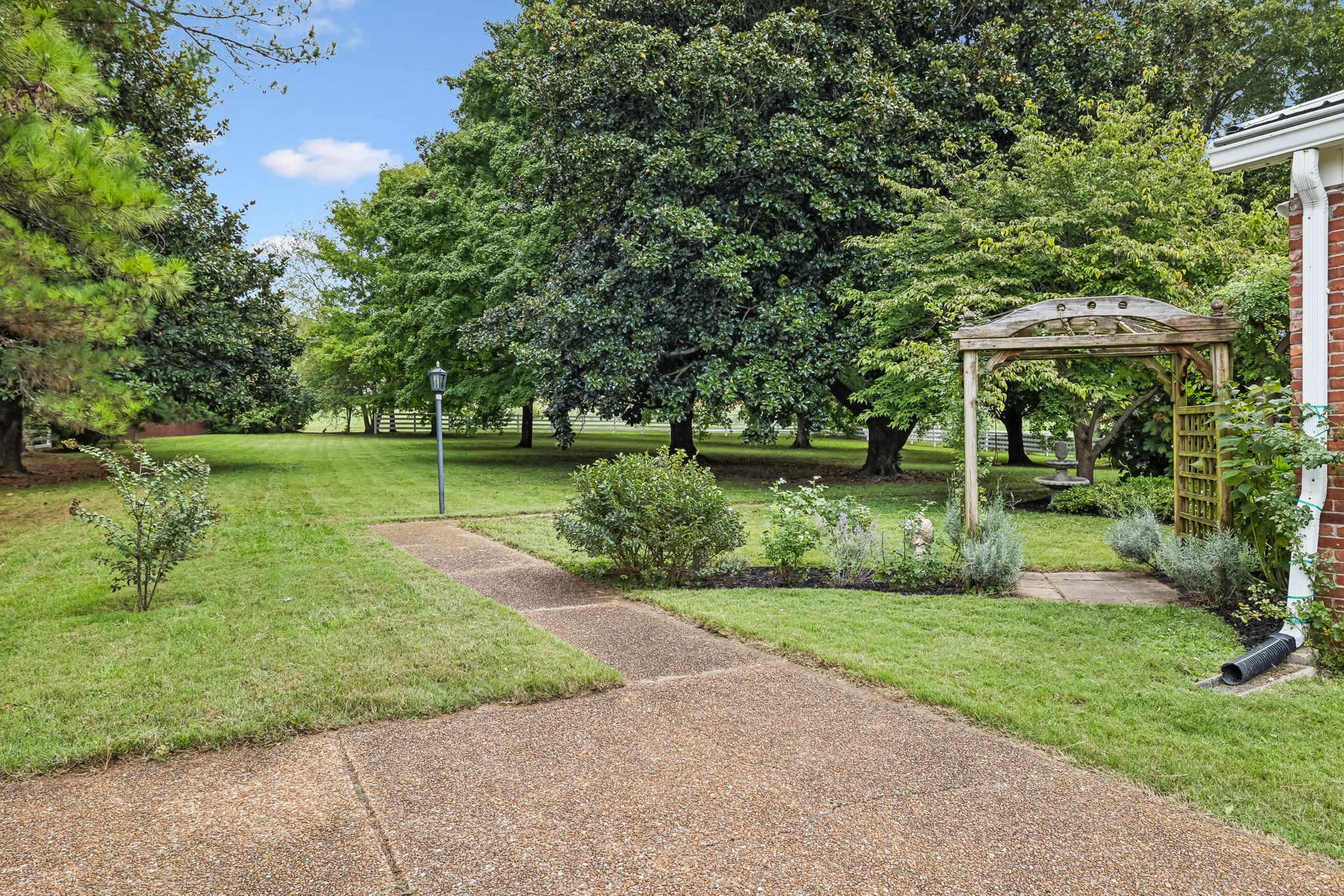 2641 Buckner Road Thompson's Station, TN 37179 - Photo 20 of 98