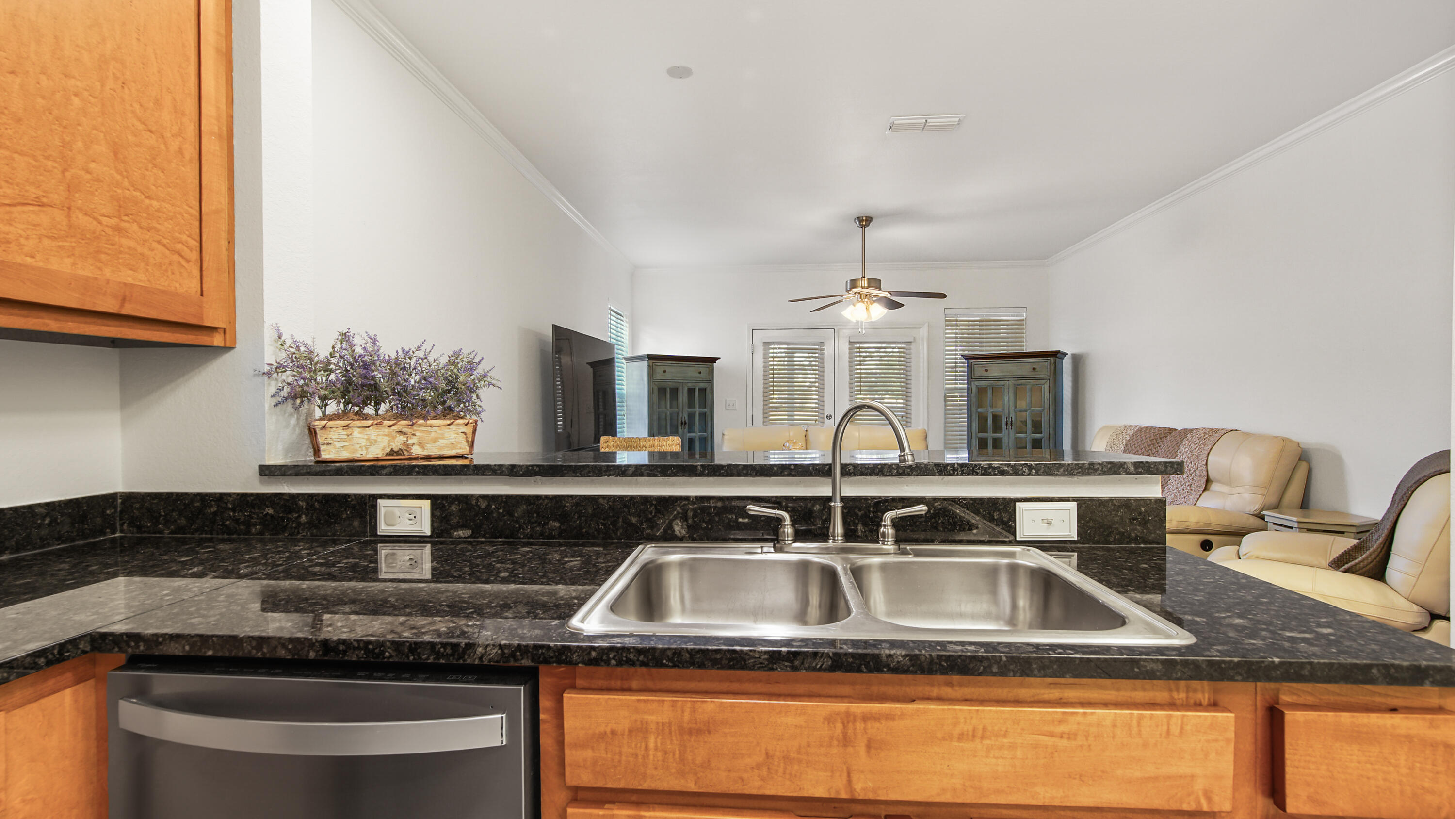 17 South Sand Palm Road Freeport, FL 32439 - Photo 9 of 39 DSC04015