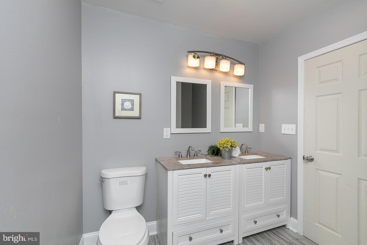 5606 Plymouth Road Baltimore, MD 21214 - Photo 16 of 36 Master Bath
