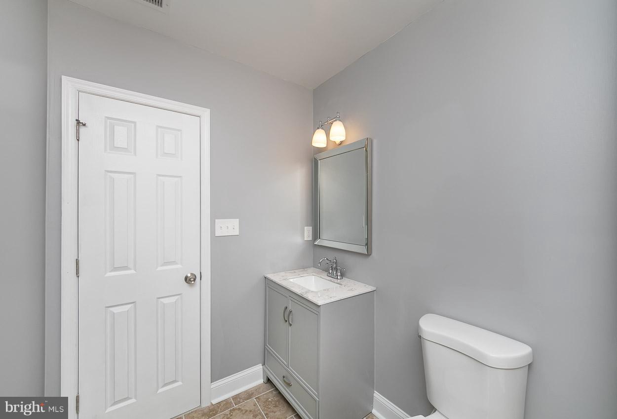 5606 Plymouth Road Baltimore, MD 21214 - Photo 22 of 36 Bathroom