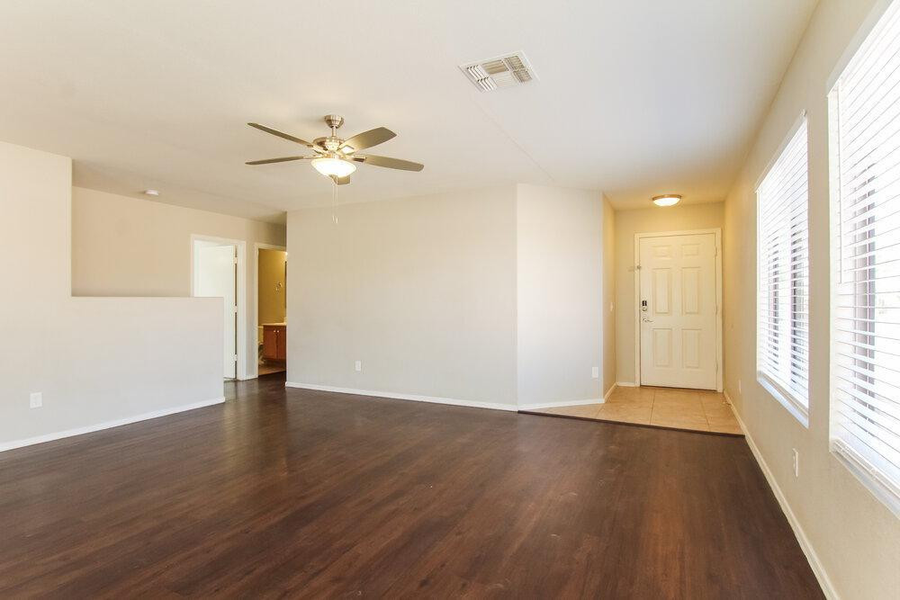 16080 West Jackson Street Goodyear, AZ 85338 - Photo 3 of 16 Photo #3