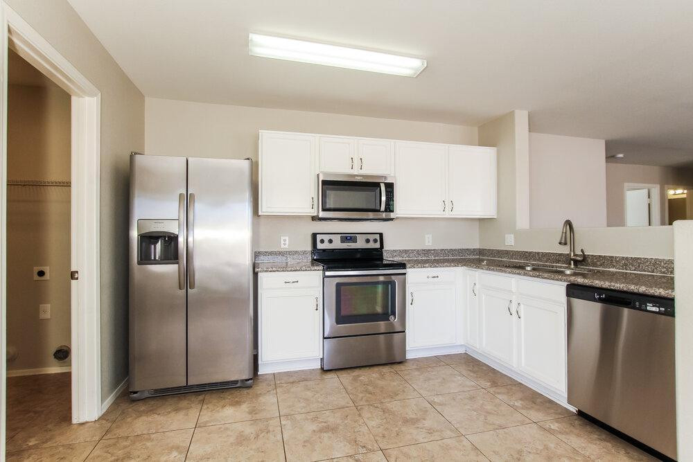 16080 West Jackson Street Goodyear, AZ 85338 - Photo 7 of 16 Photo #7