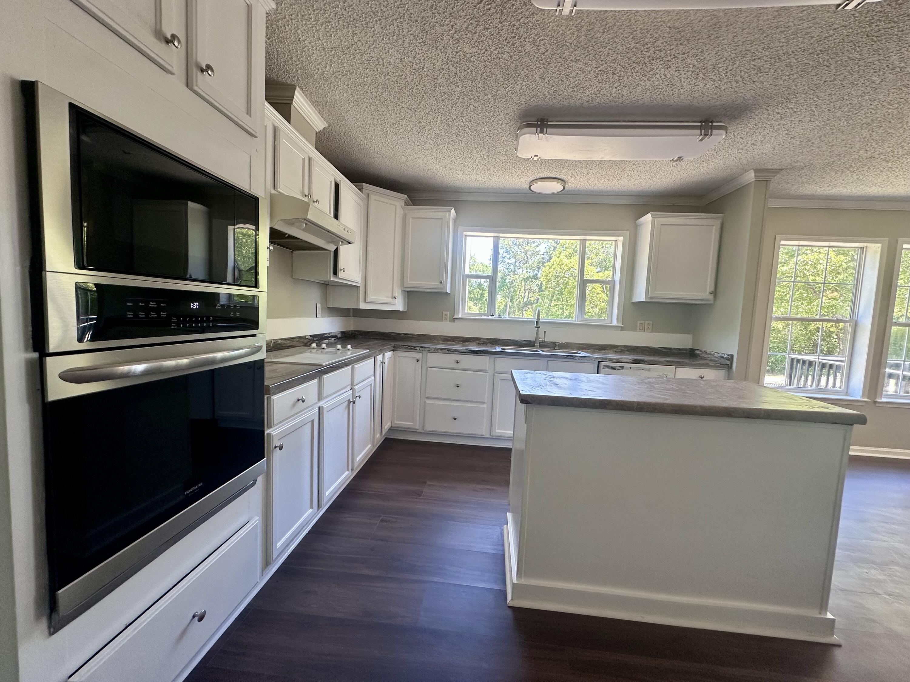 4065 Ruffin Road Hephzibah, GA 30815 - Photo 5 of 28 IMG_3931