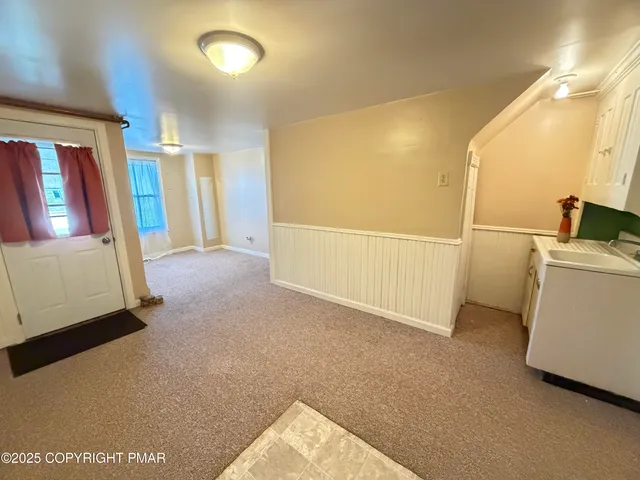 $159,000 | 68 East Railroad Street, Nesquehoning, PA 18240