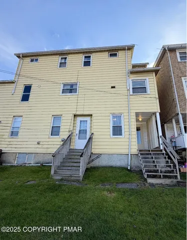 $159,000 | 68 East Railroad Street, Nesquehoning, PA 18240