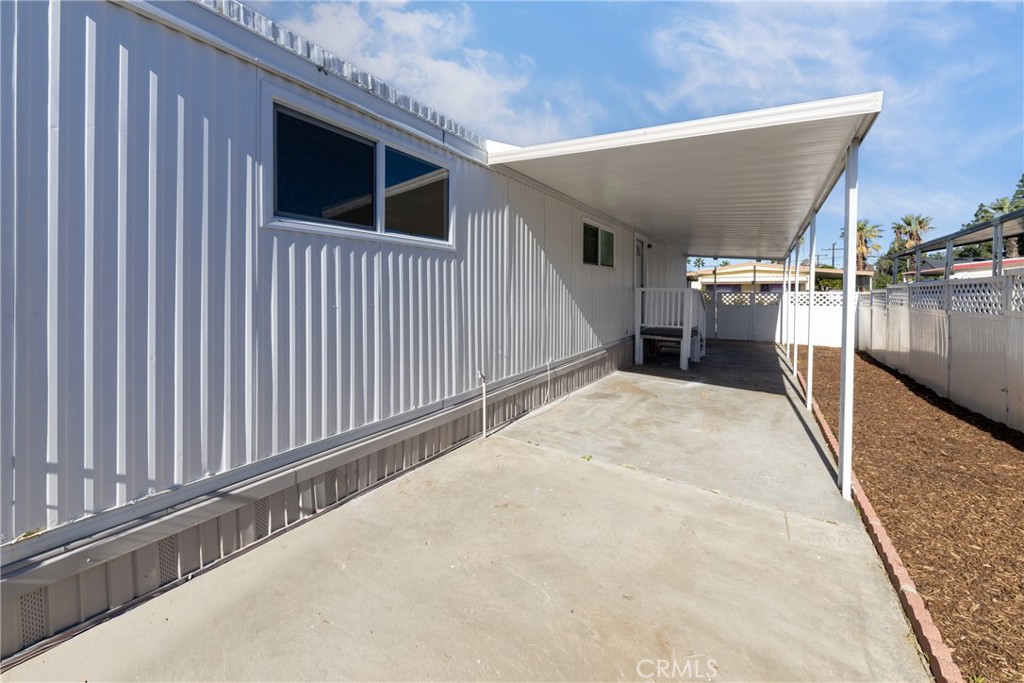 65 Round Table Drive, Unit 65 Riverside, CA 92507 - Photo 8 of 36 a view of a balcony