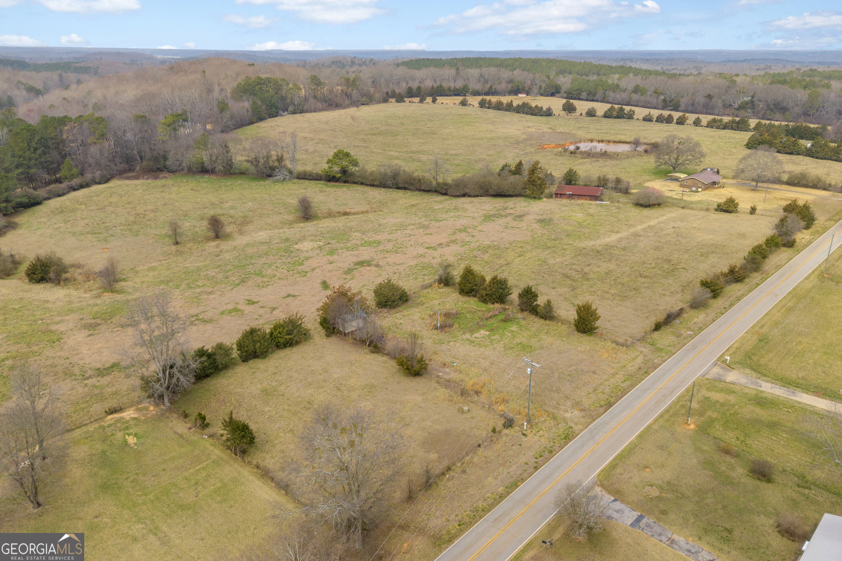 7743 Mt Olivet Road Hartwell, GA 30643 - Photo 14 of 42 a view of an ocean beach