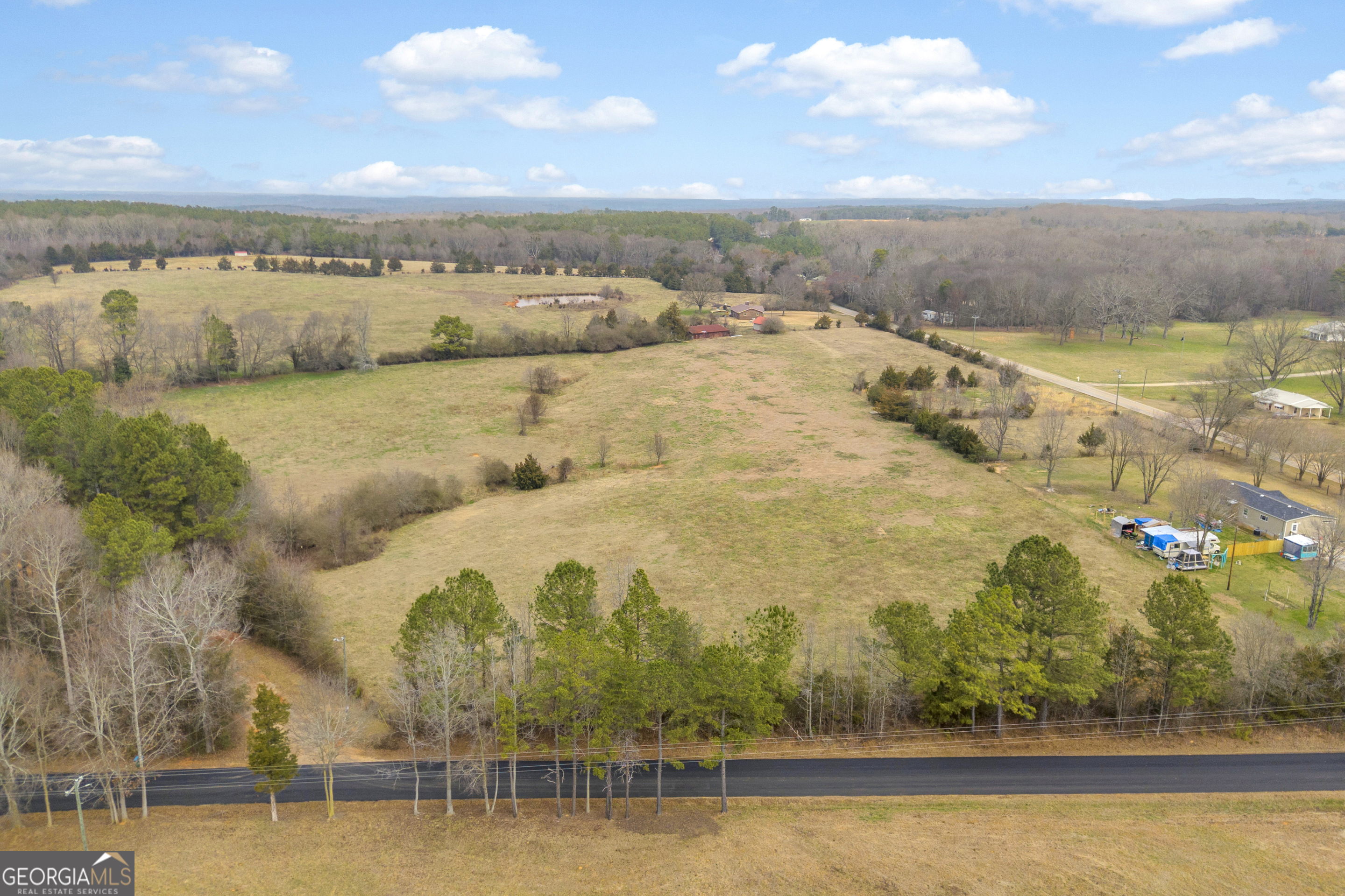 7743 Mt Olivet Road Hartwell, GA 30643 - Photo 16 of 42 a view of an ocean with city view