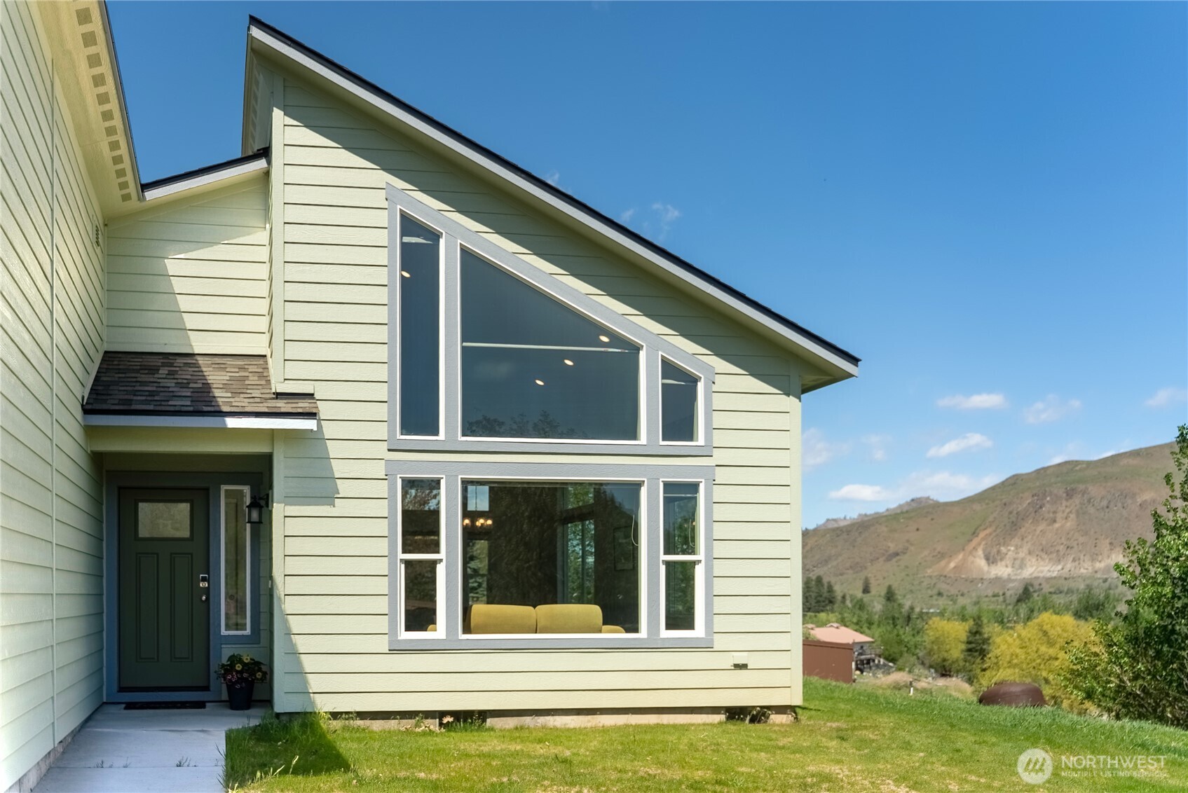 957 Twisp Carlton Road Twisp, WA 98856 - Photo 17 of 36
