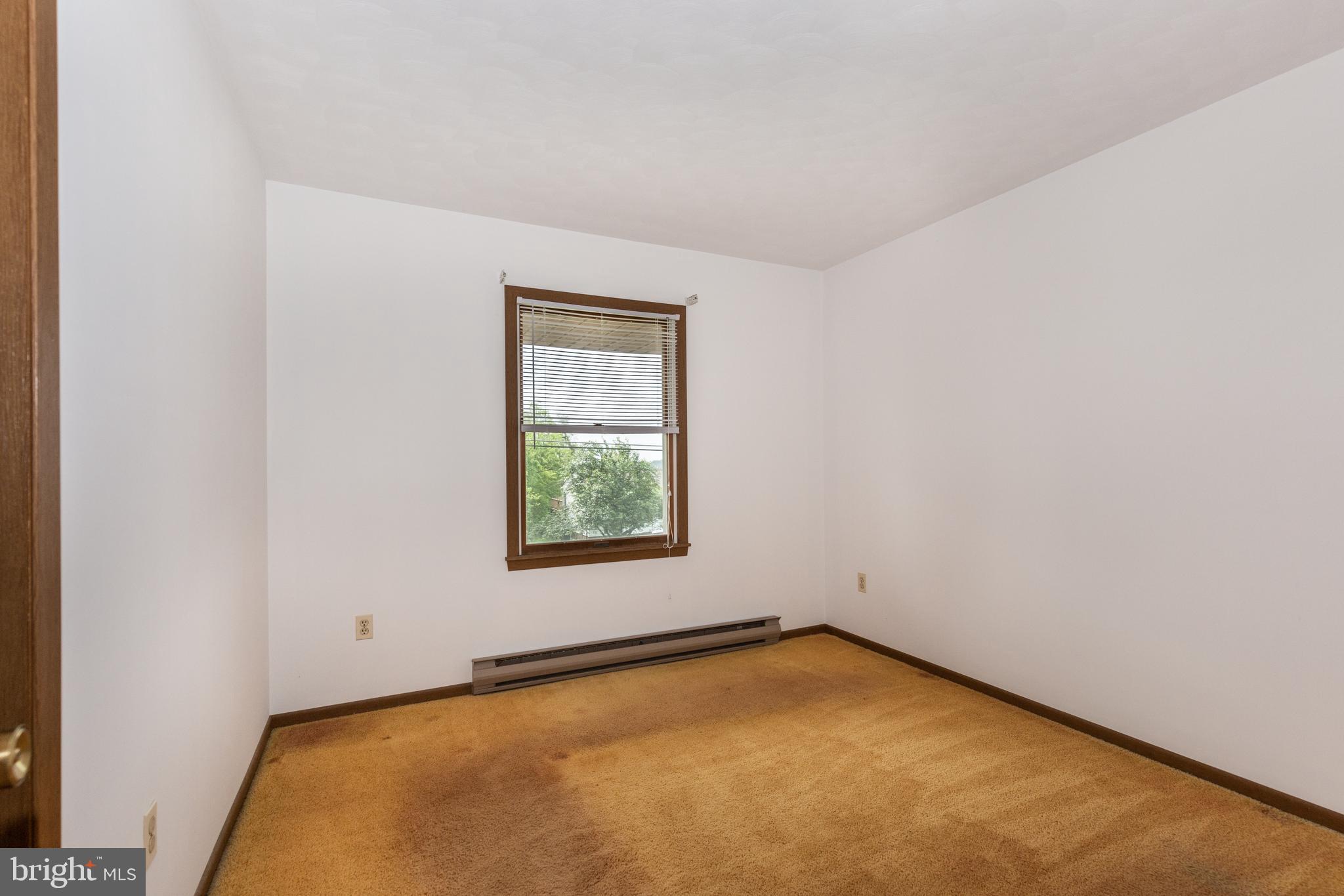 2634 Bert Fowler Road Manchester, MD 21102 - Photo 15 of 33 Bedroom