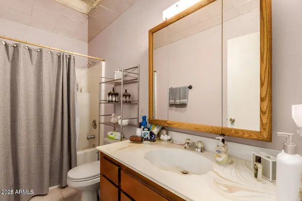 $2,000 | 4409 West Orchid Lane, Glendale, AZ 85302