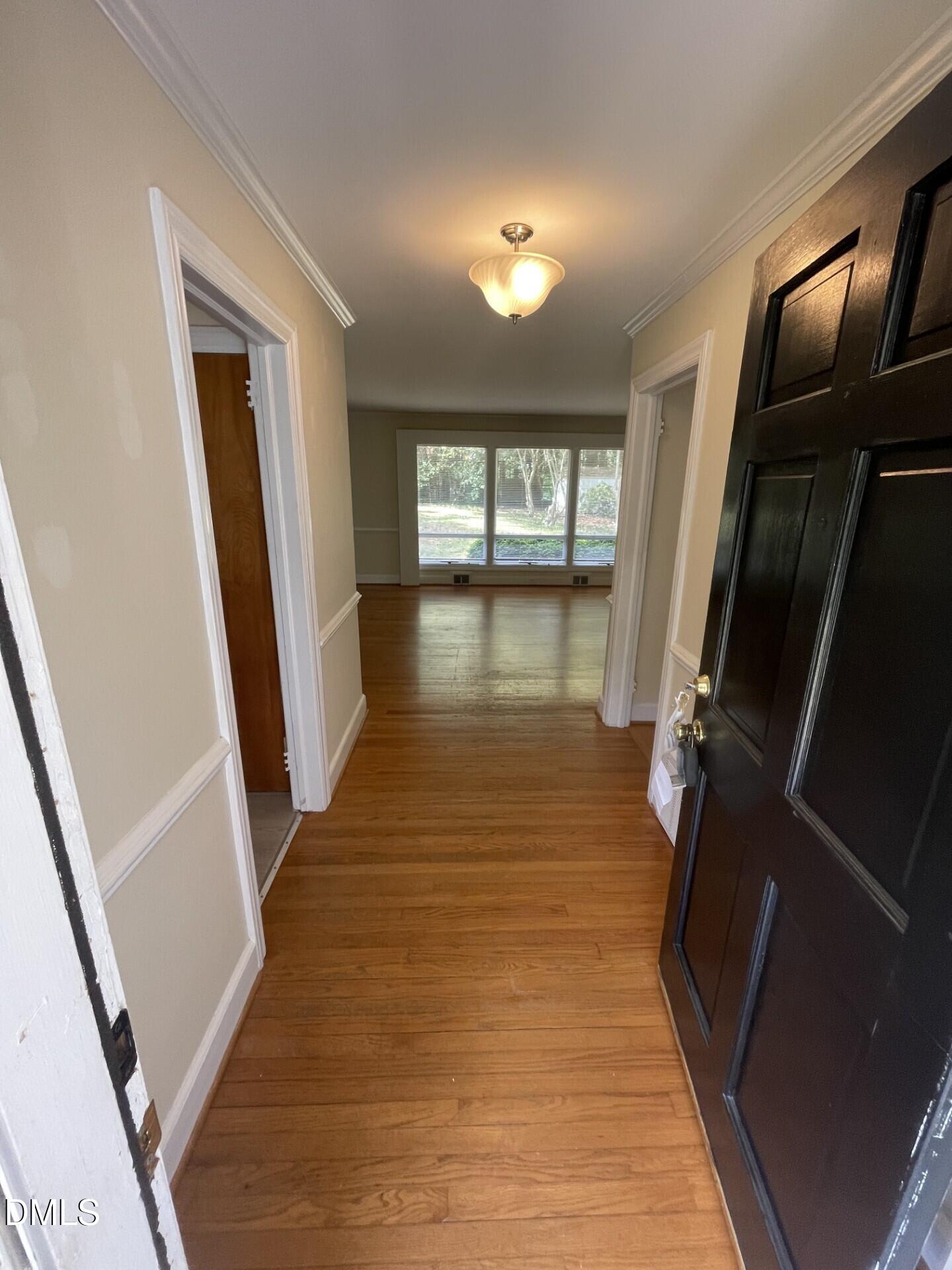 2012 Varnell Avenue Raleigh, NC 27612 - Photo 3 of 20 Gallery Image 3