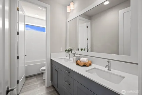 $2,298,000 | 17269 Northeast 121st Place, Redmond, WA 98052