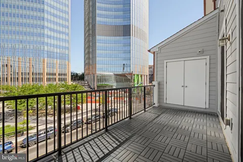 $899,000 | 406 Regatta Drive, Philadelphia, PA 19146