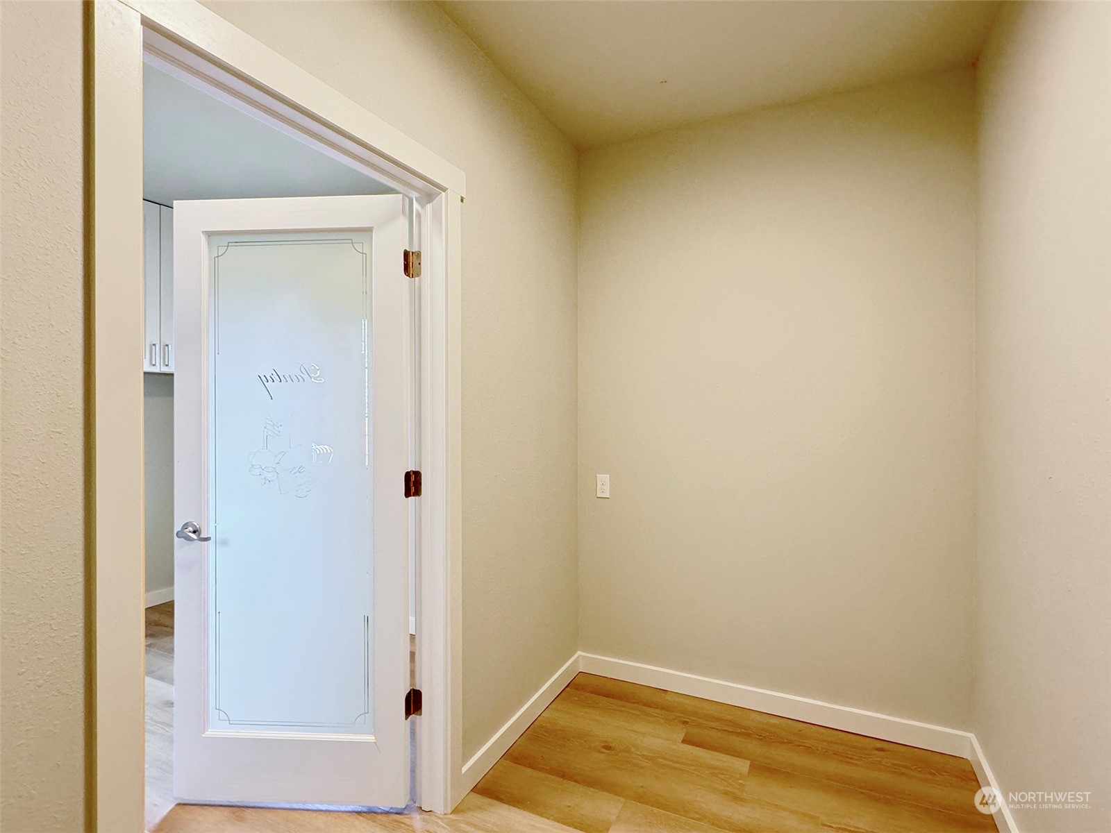 218 North Matriotti Avenue Sequim, WA 98382 - Photo 14 of 40 a view of small space