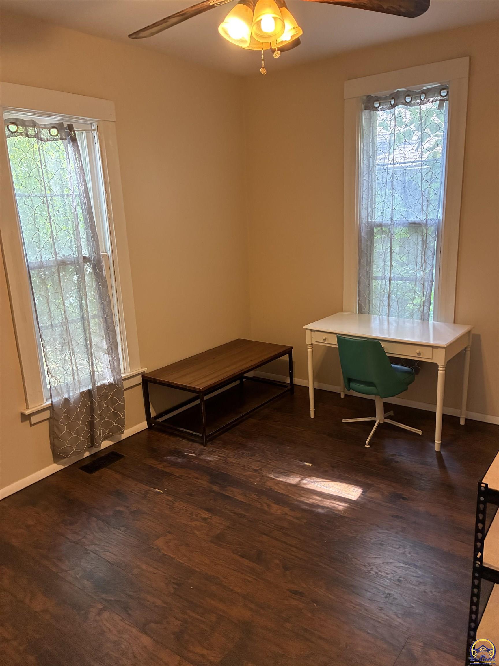 1279 Southwest MacVicar Avenue Topeka, KS 66604 - Photo 20 of 34