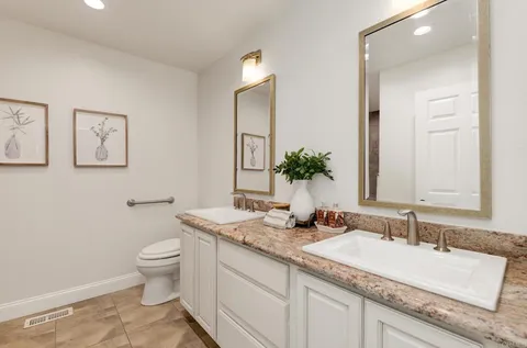 $899,000 | 6094 Cumulus Lane, San Diego, CA 92110
