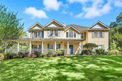 $1,949,000 | 5 Morning View Court, Chappaqua, NY 10514