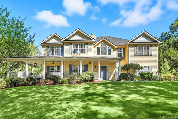 $1,949,000 | 5 Morning View Court, Chappaqua, NY 10514