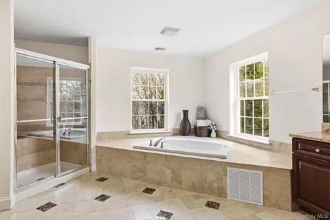 $1,949,000 | 5 Morning View Court, Chappaqua, NY 10514
