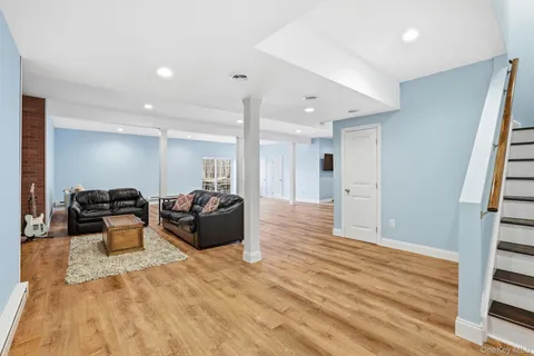 $1,949,000 | 5 Morning View Court, Chappaqua, NY 10514