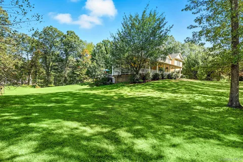 $1,949,000 | 5 Morning View Court, Chappaqua, NY 10514