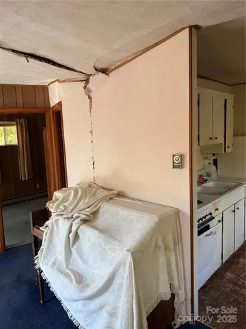 $175,000 | 202 Lyndhurst Drive, Hendersonville, NC 28791