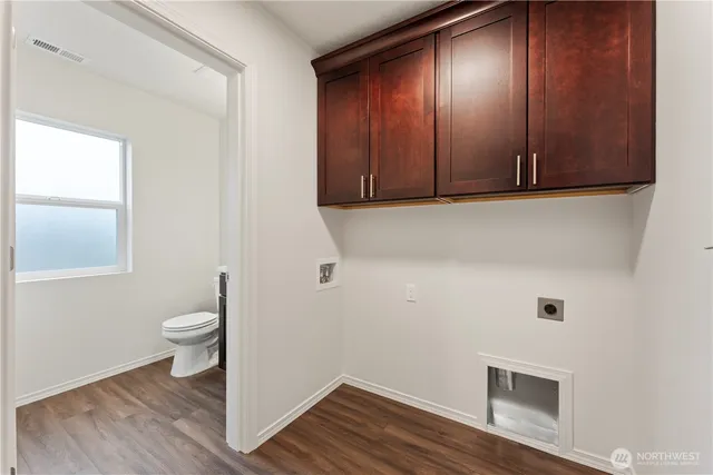 $367,990 | 208 Rattray Drive, Mattawa, WA 99349