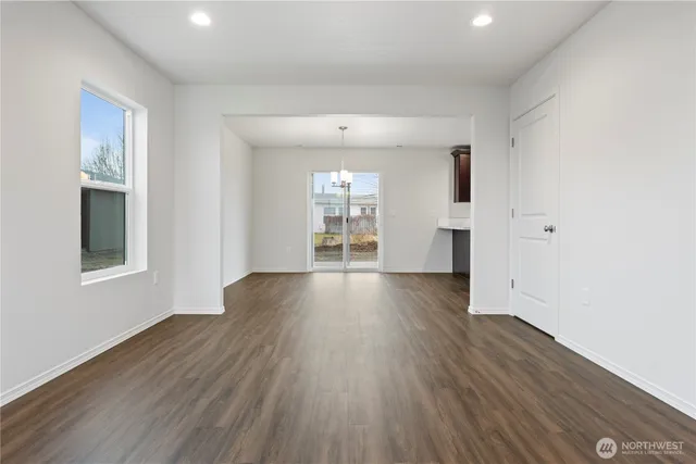 $367,990 | 208 Rattray Drive, Mattawa, WA 99349