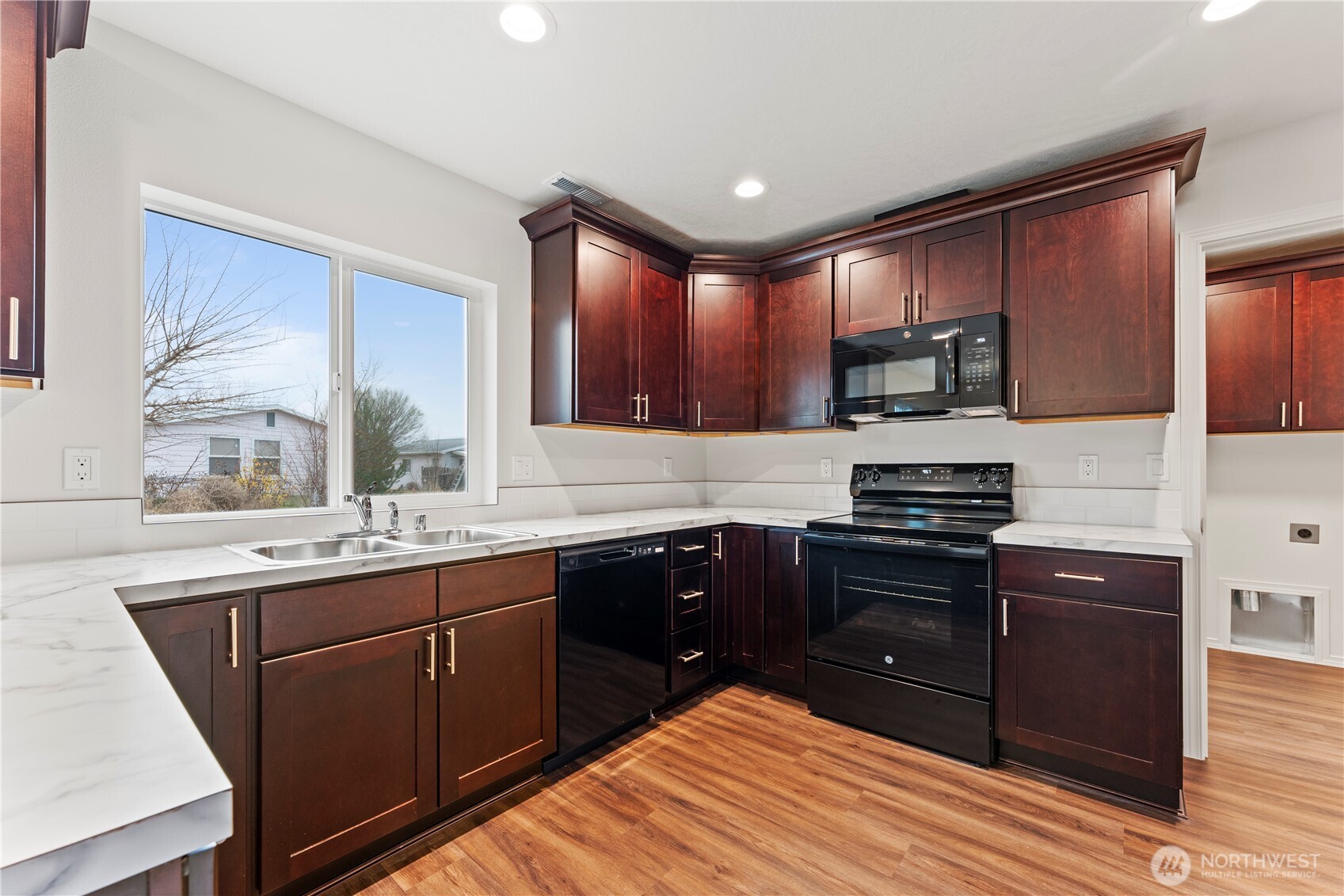 208 Rattray Drive Mattawa, WA 99349 - Photo 10 of 26