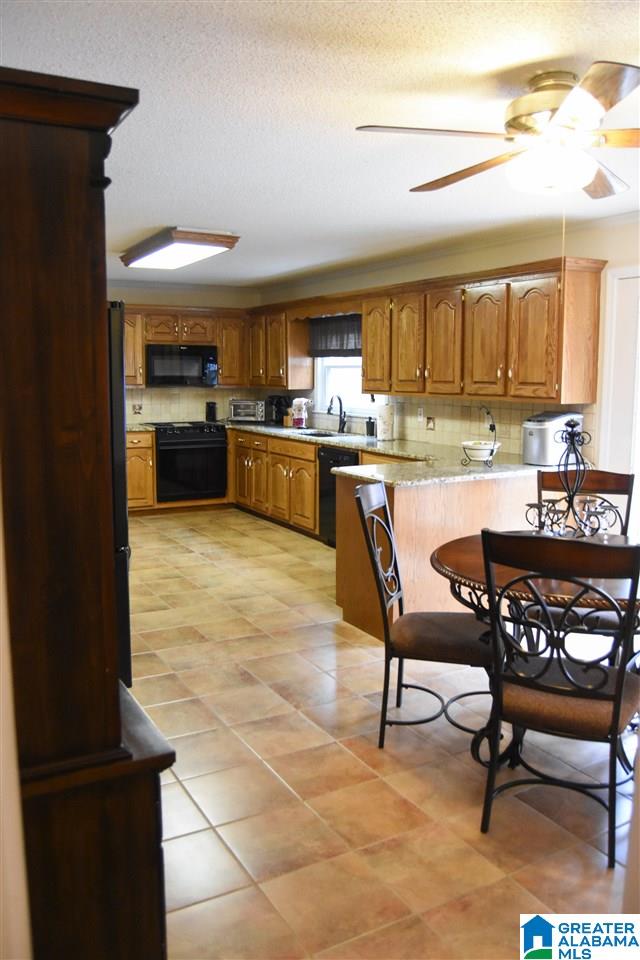 5675 Peeks Hill Road Ohatchee, AL 36271 - Photo 17 of 48