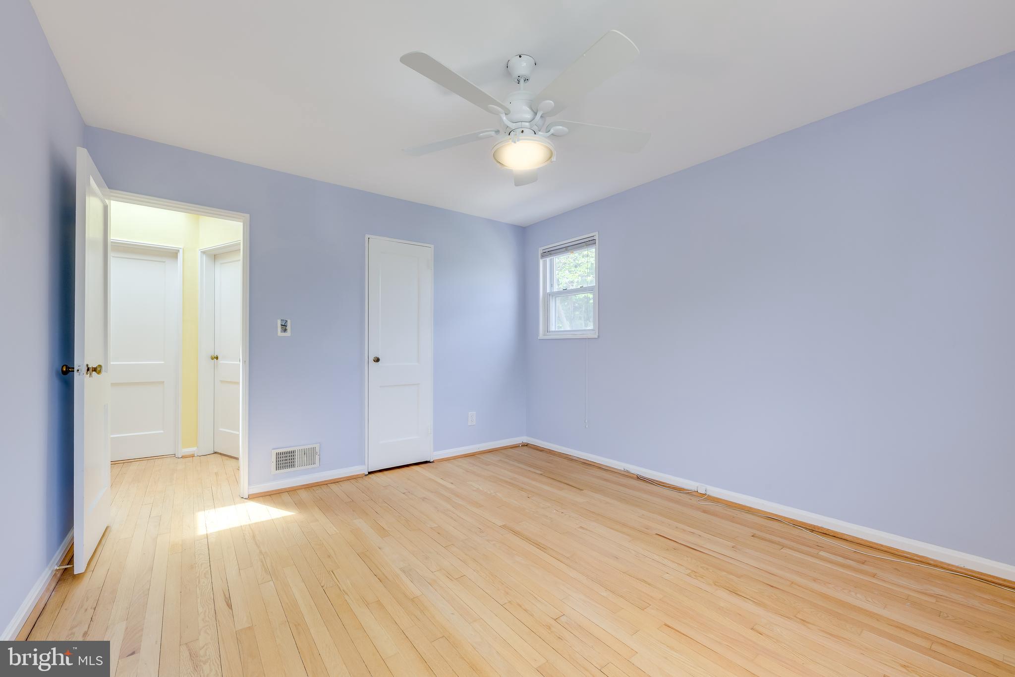 3206 13th Road South Arlington, VA 22204 - Photo 19 of 35 Ceiling Fan