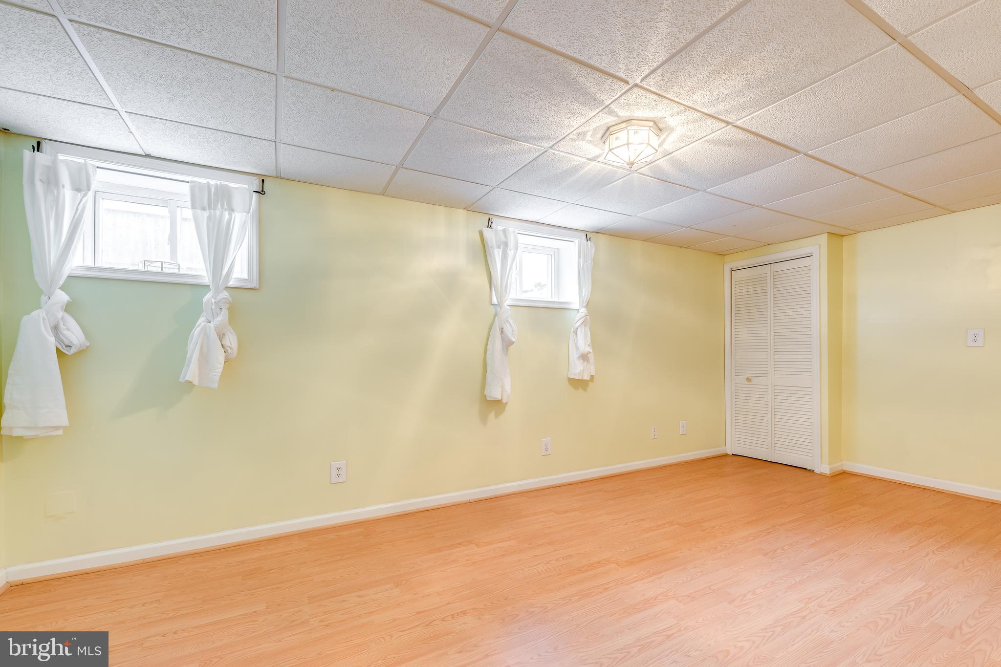 3206 13th Road South Arlington, VA 22204 - Photo 25 of 35 New Pergo Flooring