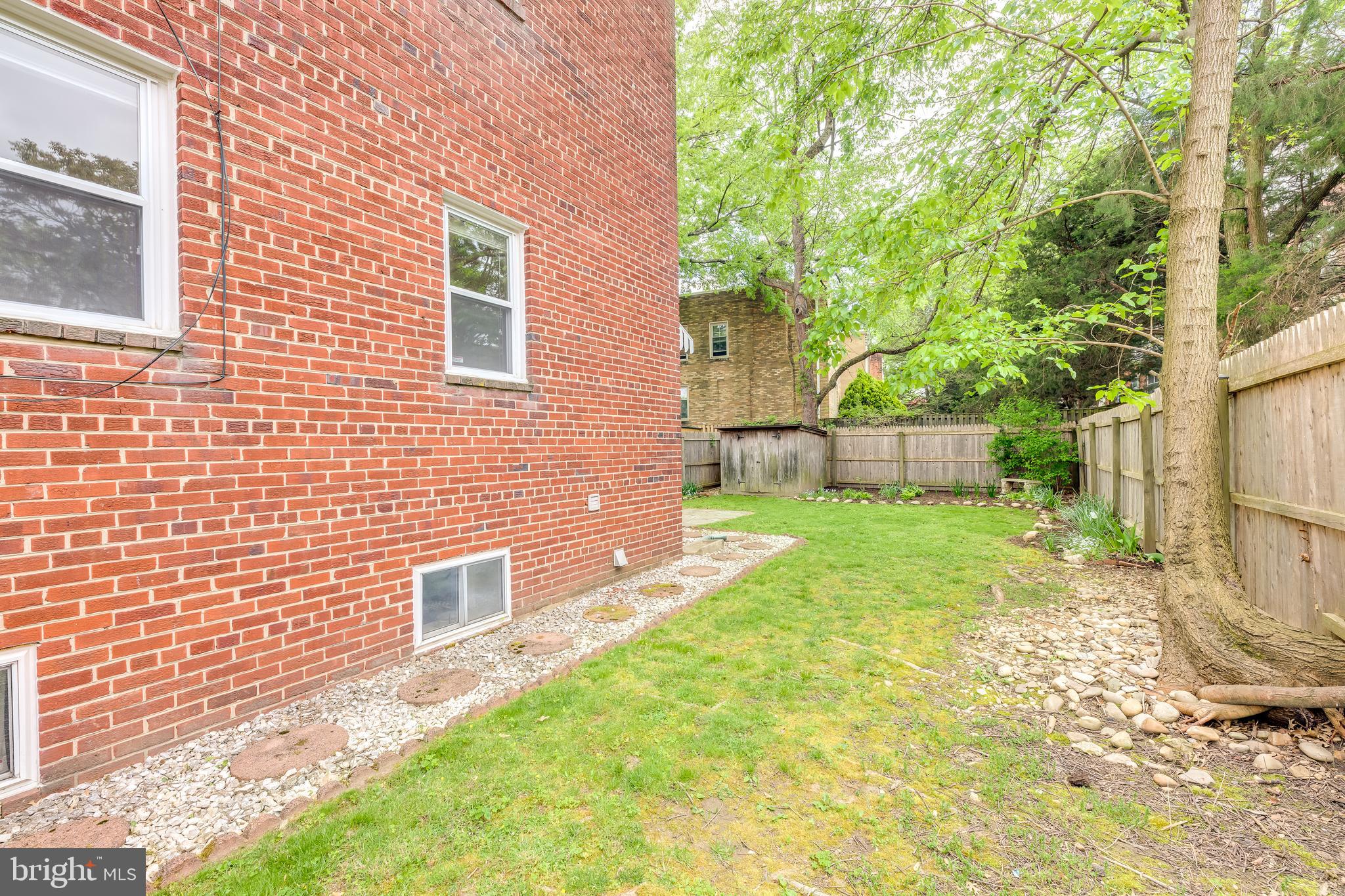 3206 13th Road South Arlington, VA 22204 - Photo 31 of 35 Fully fenced back yard