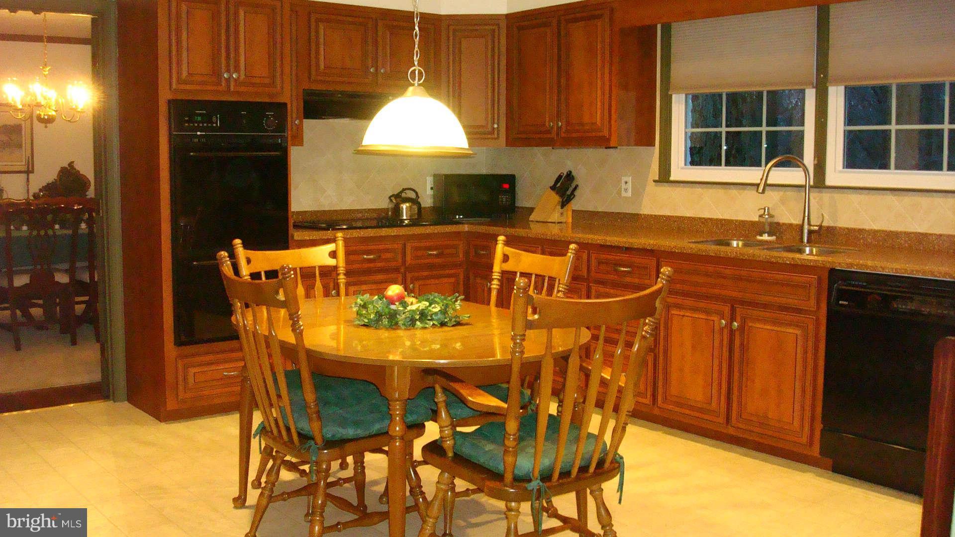 13604 Bardon Road Phoenix, MD 21131 - Photo 11 of 29 Kitchen