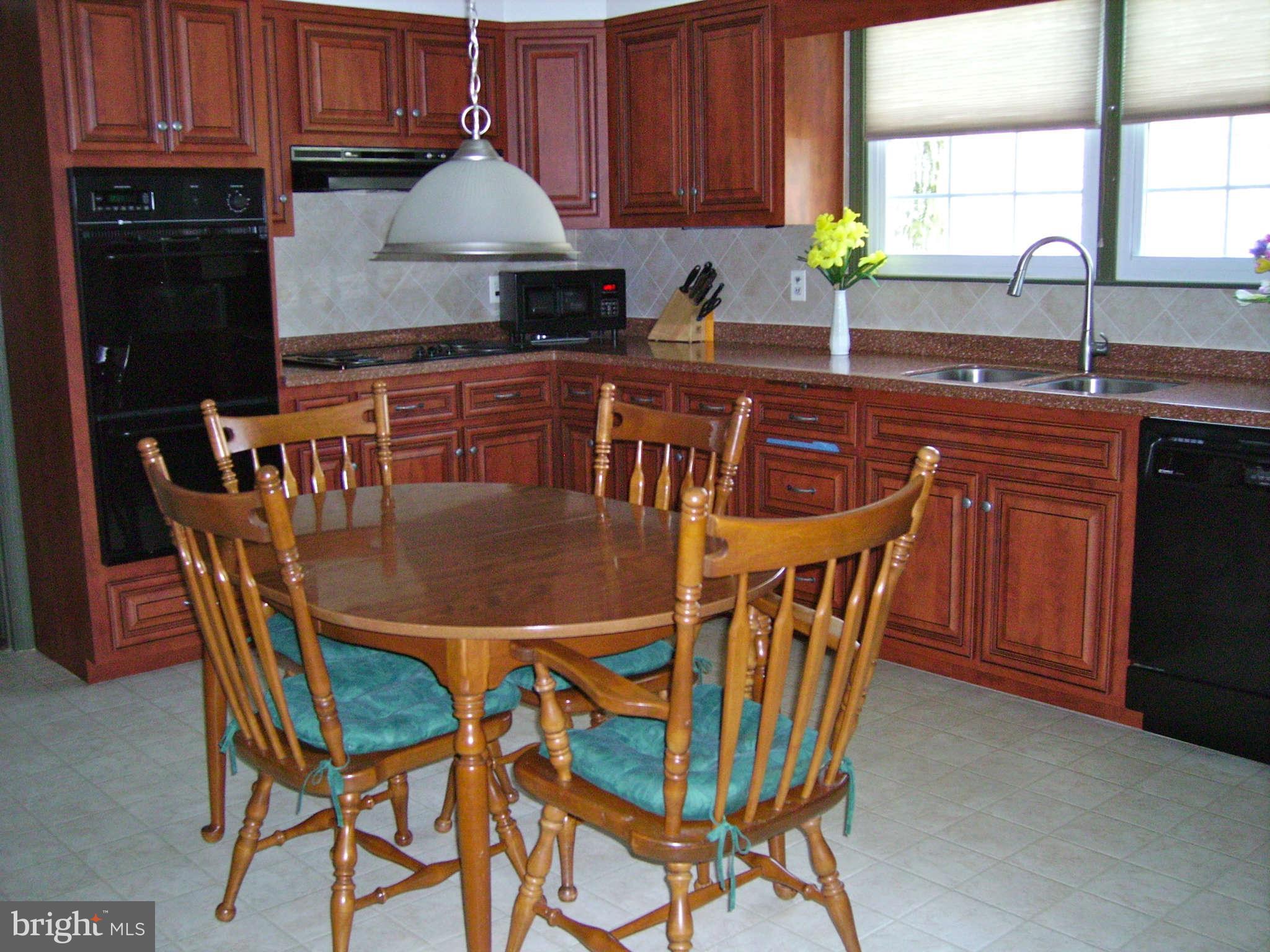 13604 Bardon Road Phoenix, MD 21131 - Photo 10 of 29 Kitchen