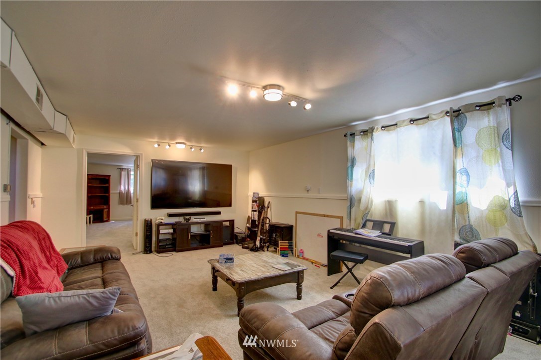 8485 Lusk Road Concrete, WA 98237 - Photo 14 of 27 Gallery Image 14