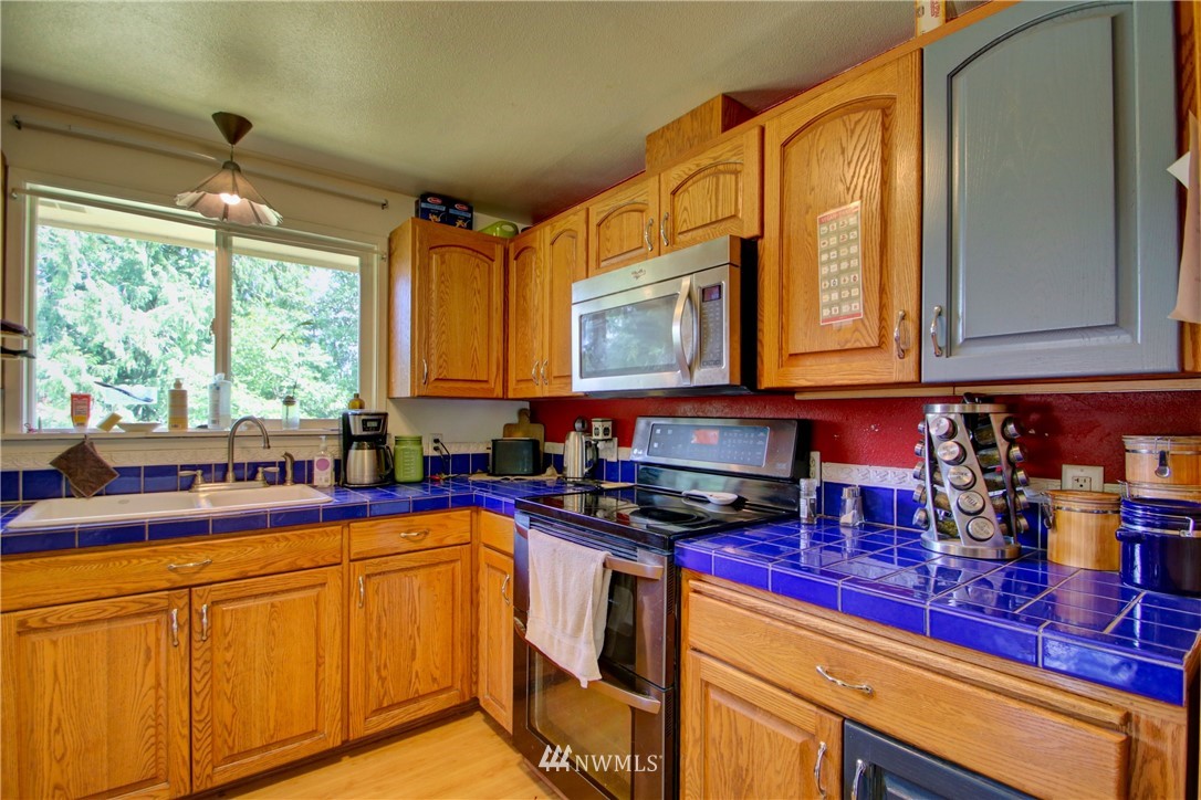 8485 Lusk Road Concrete, WA 98237 - Photo 4 of 27 Gallery Image 4