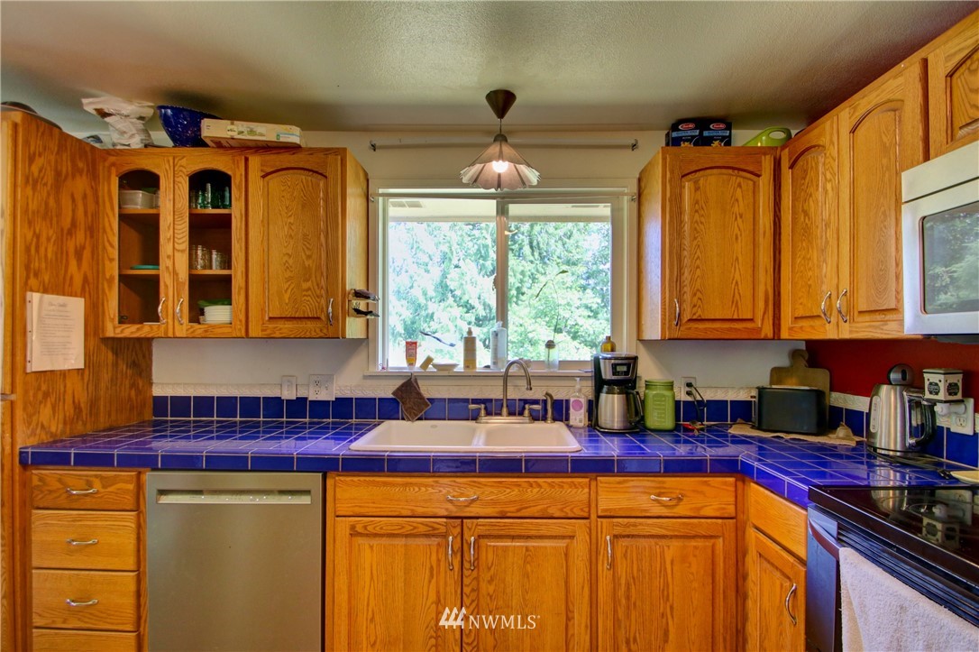 8485 Lusk Road Concrete, WA 98237 - Photo 5 of 27 Gallery Image 5