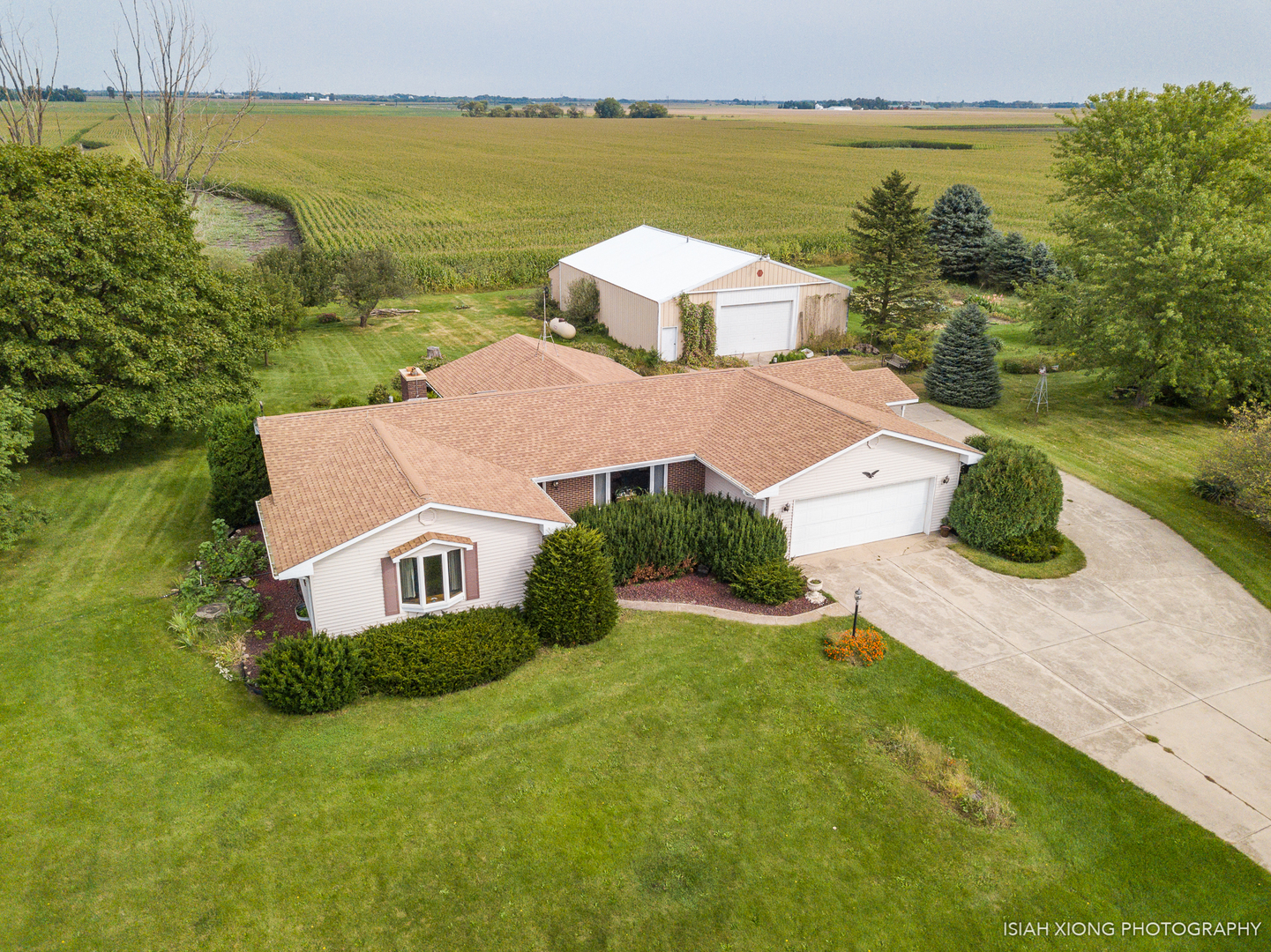 45W702 Wheeler Road Sugar Grove, IL 60554 - Photo 4 of 49 a view of a house with a ocean view