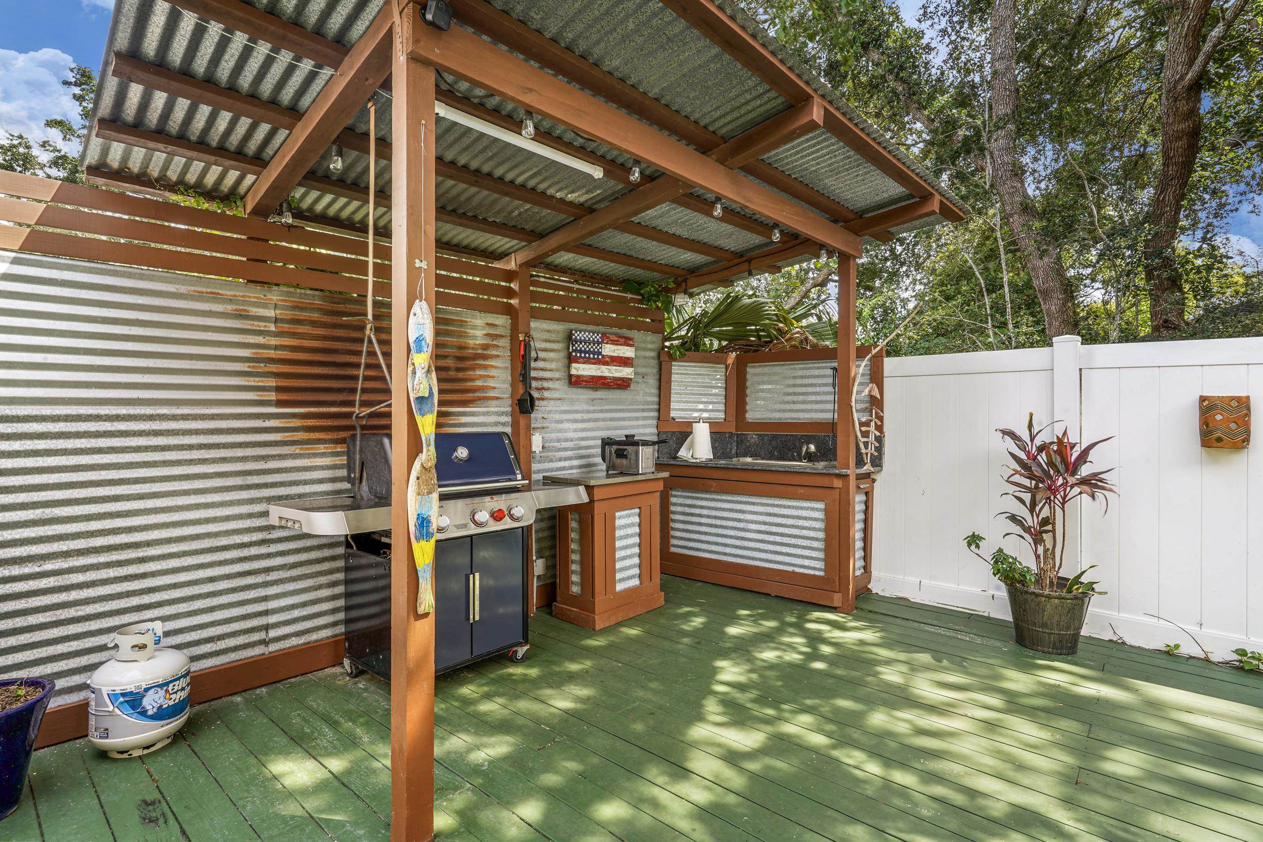 509 Twentieth Street St. Augustine, FL 32084 - Photo 31 of 40 a view of outdoor space and yard