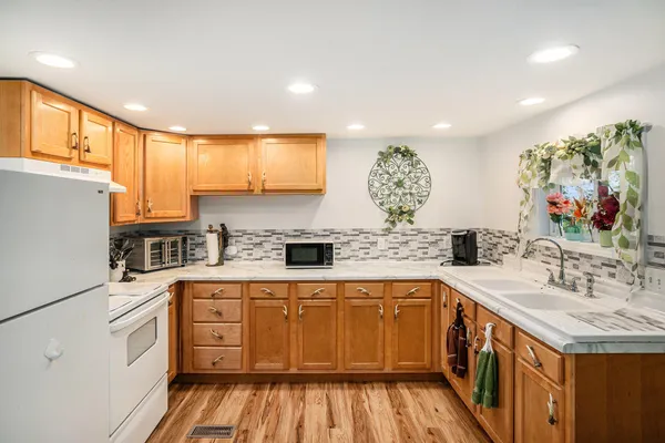 $225,000 | 17317 Summit Street, Barryton, MI 49305